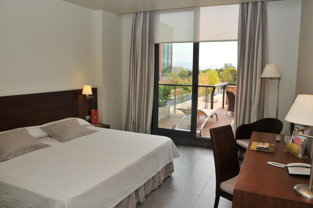 Hotel Barcelona Golf Resort 4 Sup Sant Esteve Sesrovires Habitación foto